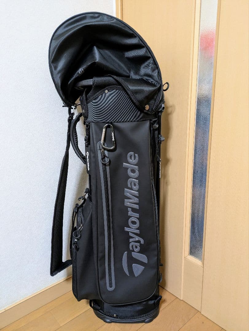 極美品　TaylorMadeゴルフバッグ スタンドキャディバッグ　テーラーメード
