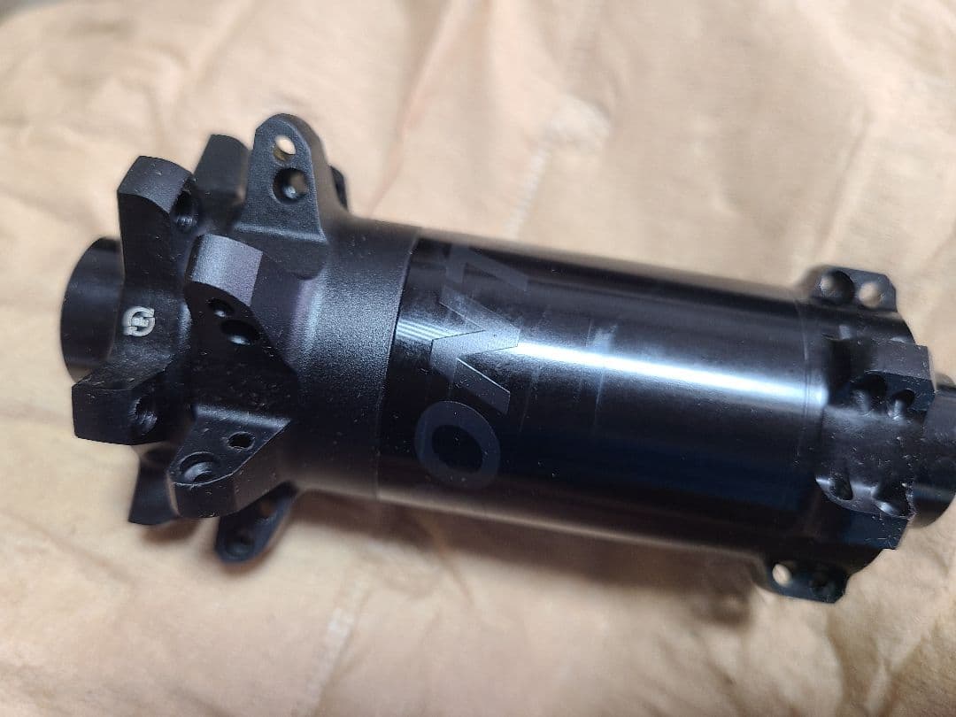 ボントレガーRapid Drive 108 ハブ前後