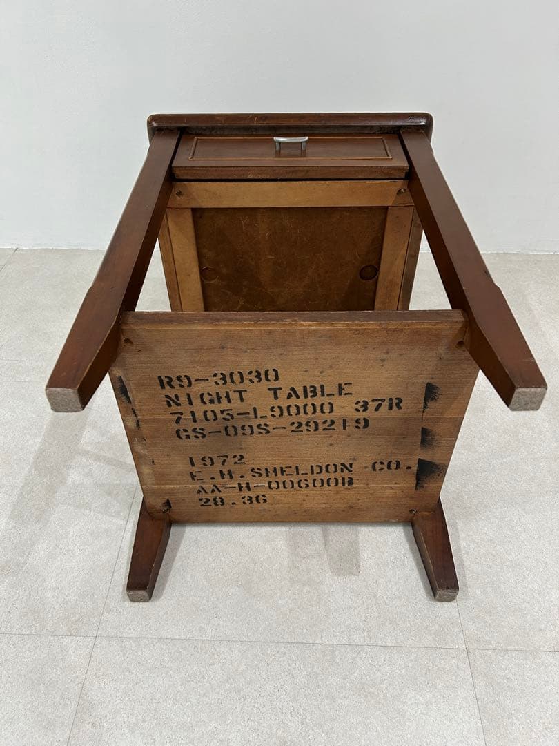 1972年 米軍放出 GSA官給家具 NIGHT TABLE実物