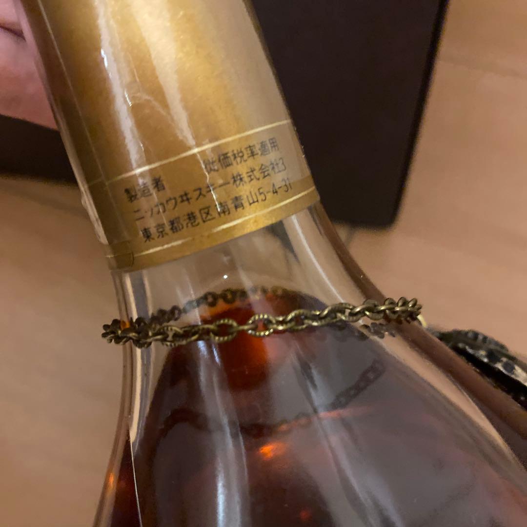 ニッカブランデーアランビック上級ボトル「XO」のデカンタボトルギフトボックス入り