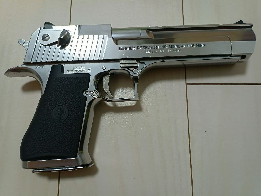 【中古品】東京マルイ 新型 ガスガン「デザートイーグル.50AE」ステンレス