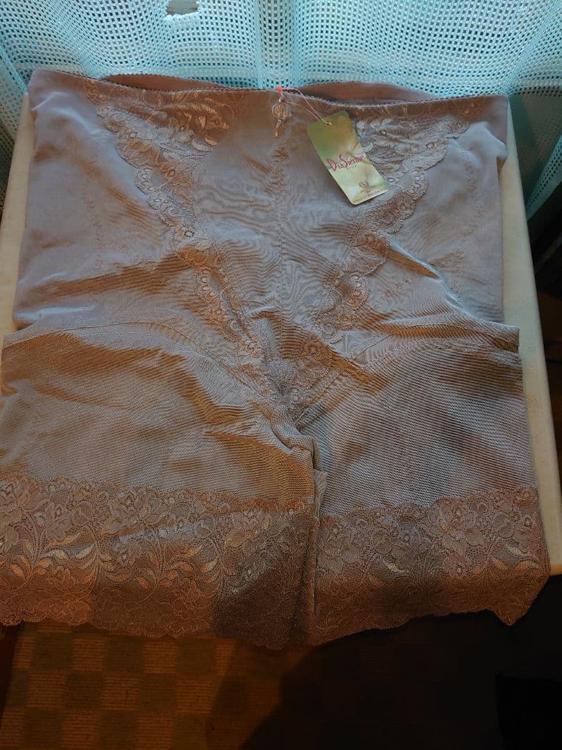 大幅値下げ！ダイアナ補正下着(ガードル)