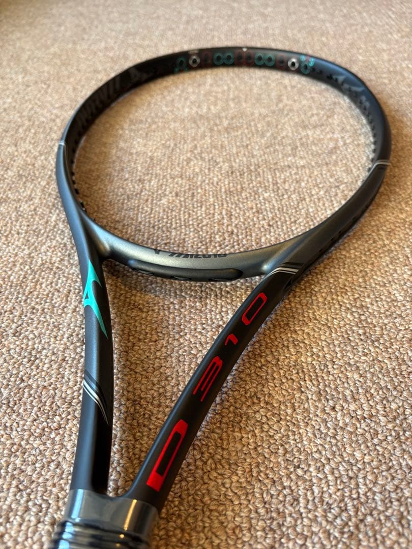 【新品　未使用品！】ミズノ　テニスラケット　D310 G2 ケース付き