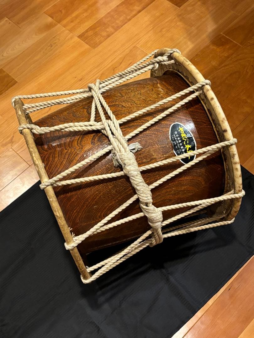 価格80万円程●浅野太鼓 くり抜き胴 和太鼓1尺６寸 打面46cm やまびこ太鼓