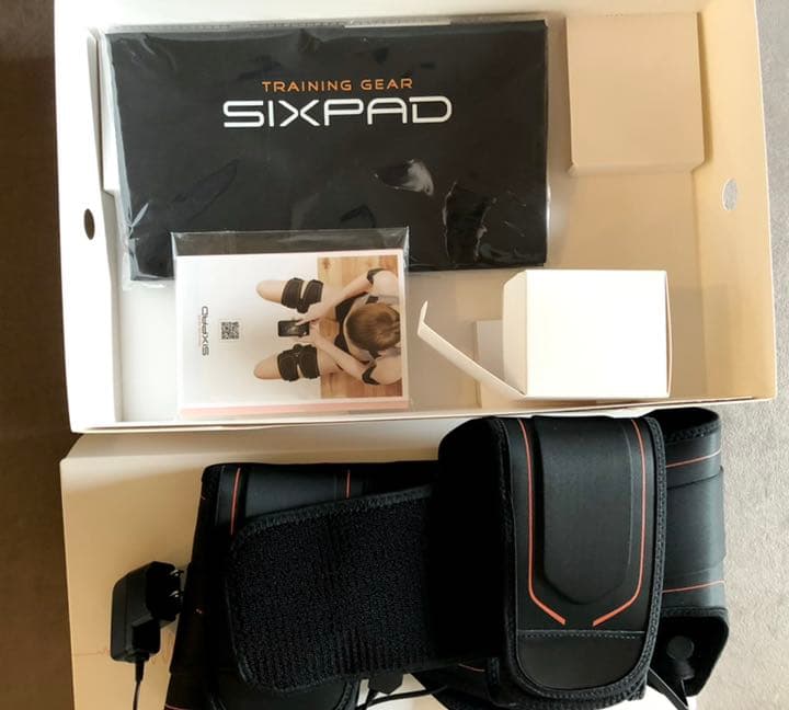 SIXPADシックスパッドボトムベルト¥4万2,680ダイエットEMS筋トレ