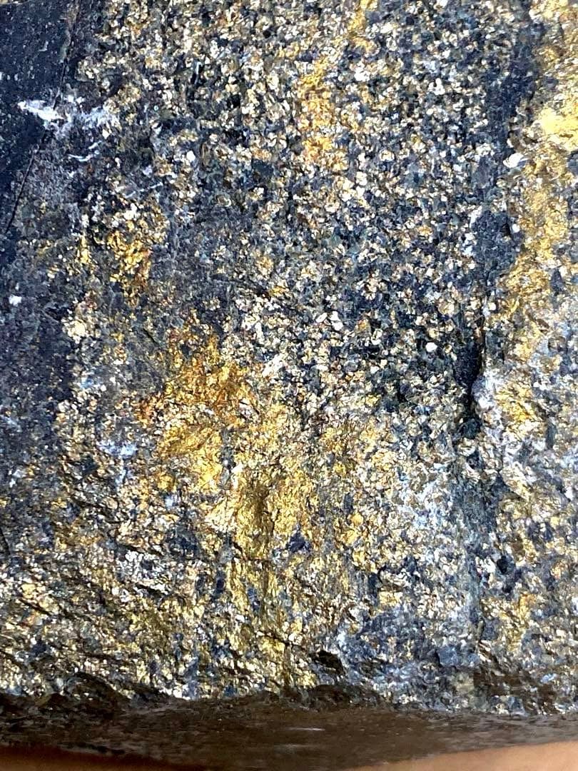 金鉱石　鉱物標本　鉱物　金