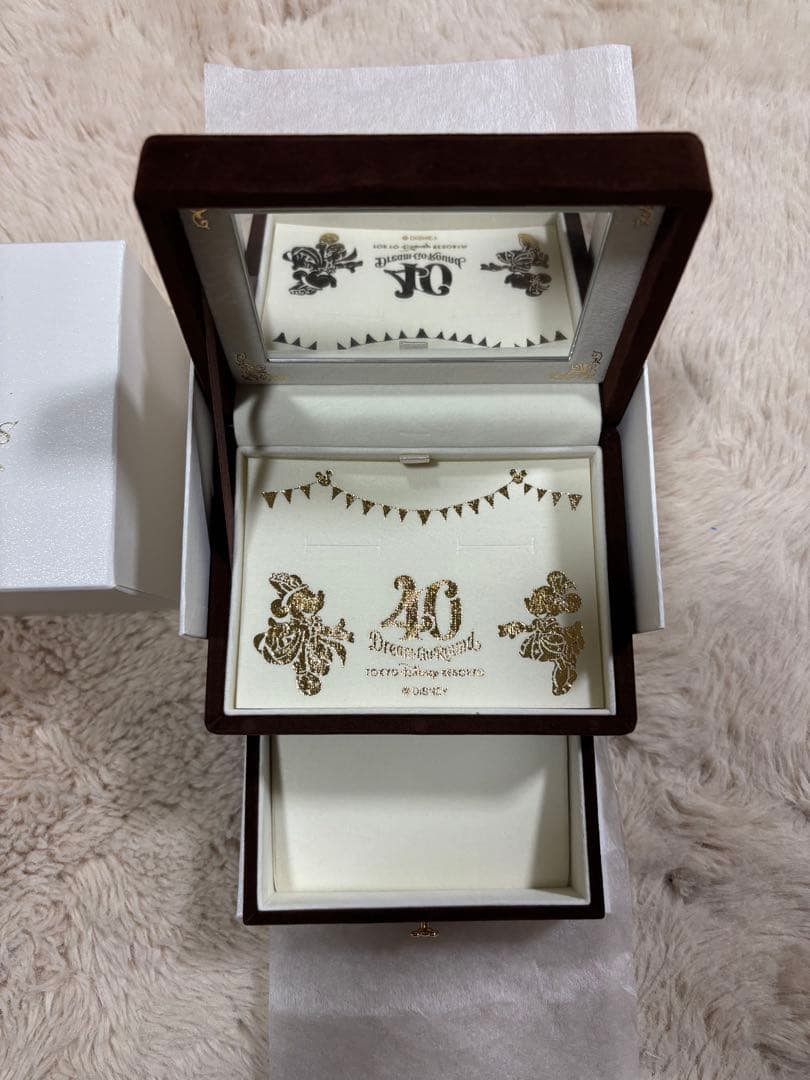 Disney's Fairy Tale Weddings 20周年記念ボックス