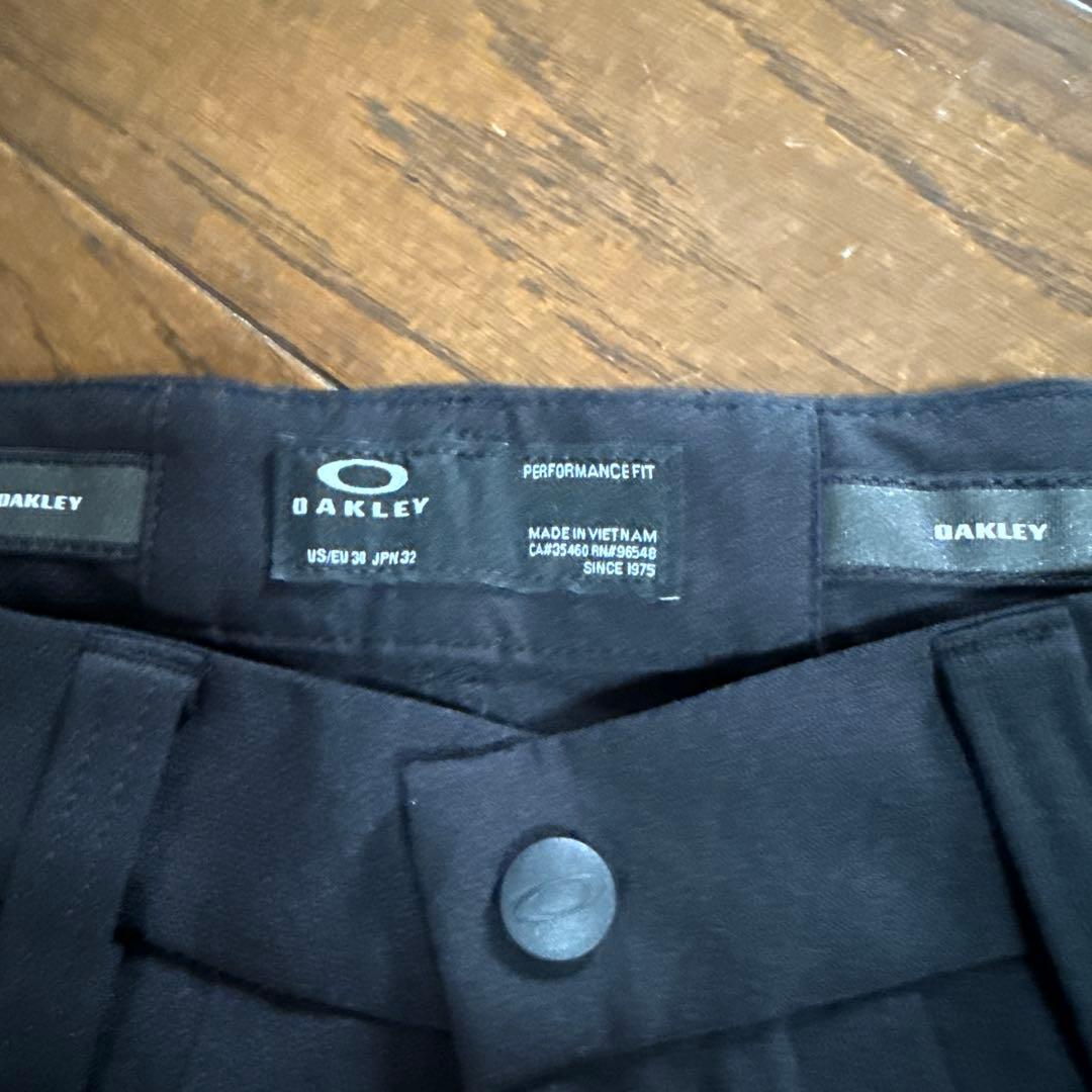 新品　GOLF OAKLEY パフォーマンスフィット ブラックパンツ