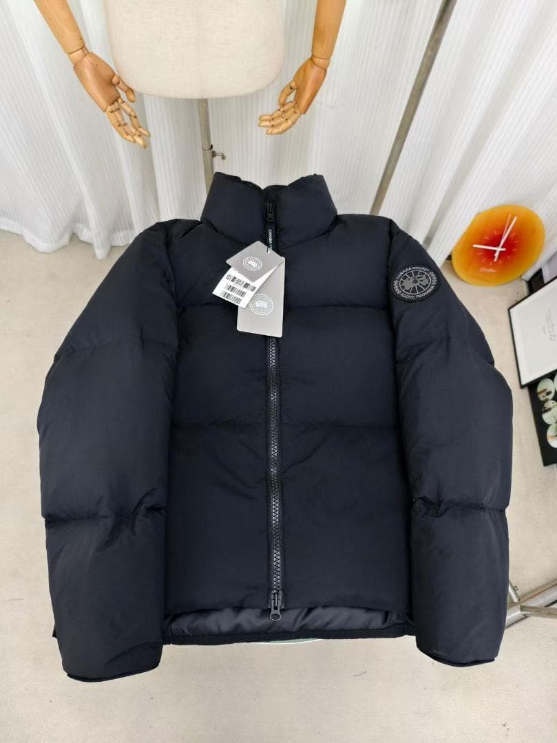 カナダグース ダウンジャケット 黒