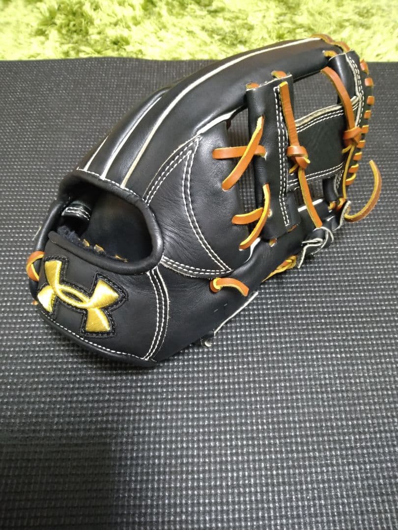 Under Armour 軟式グローブ 右投げ用