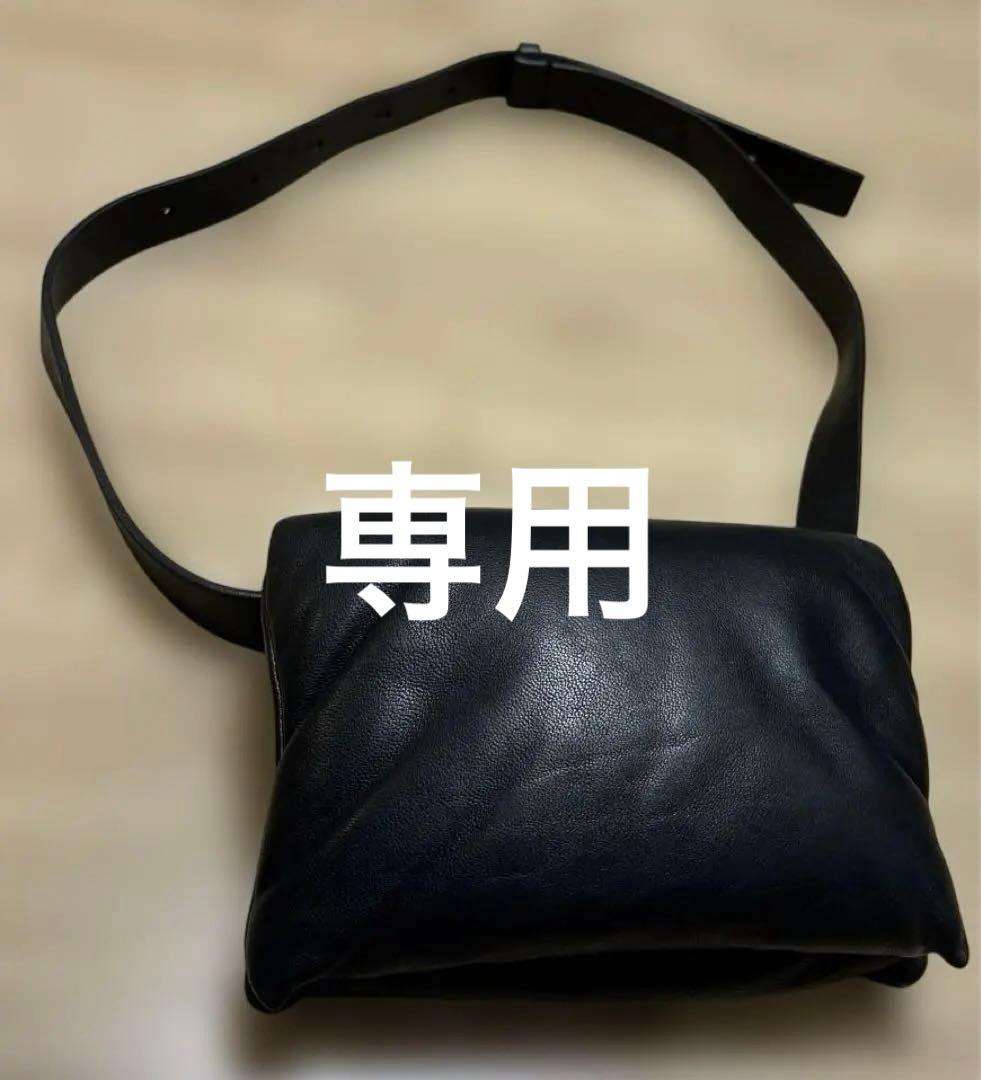 ☆専用☆ COS ボディバッグ　ウエストポーチ　レザー　ブラック