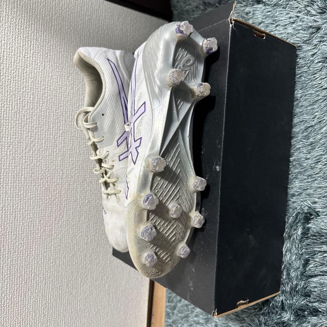 ASICS サッカーシューズ ホワイト/パープル