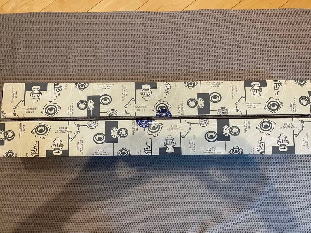 w447 RHD v260 v220d リアショックアブソーバー　バンプラバー付