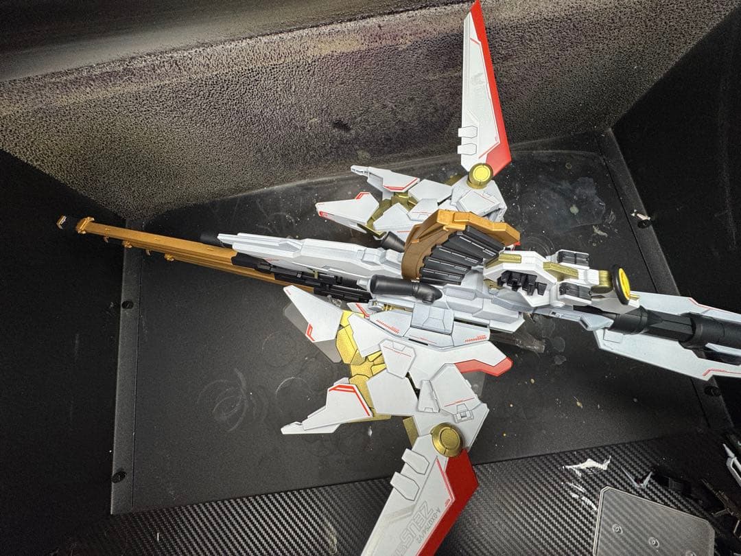 HGCE ディスティニーガンダム　ゼウスシルエット　塗装完成品