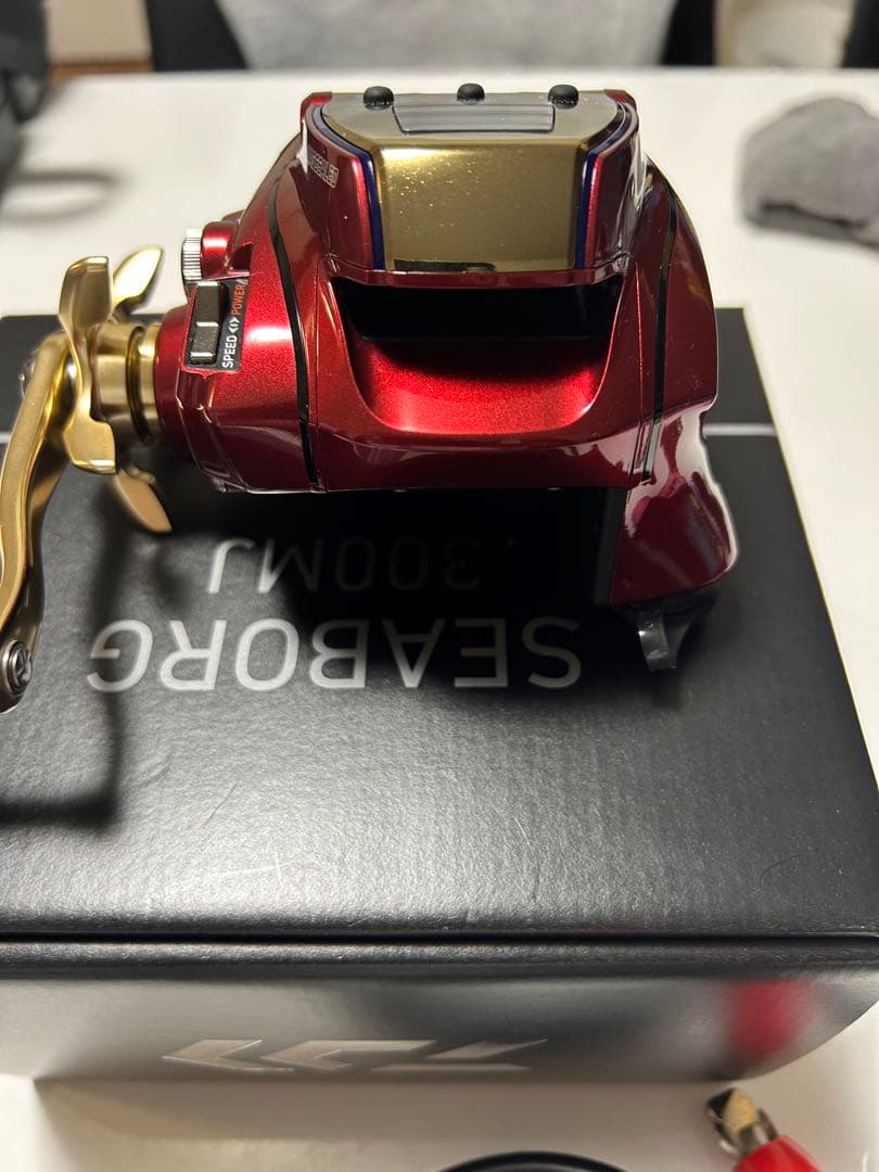 ダイワ SEABORG 300MJ 電動リール レッド