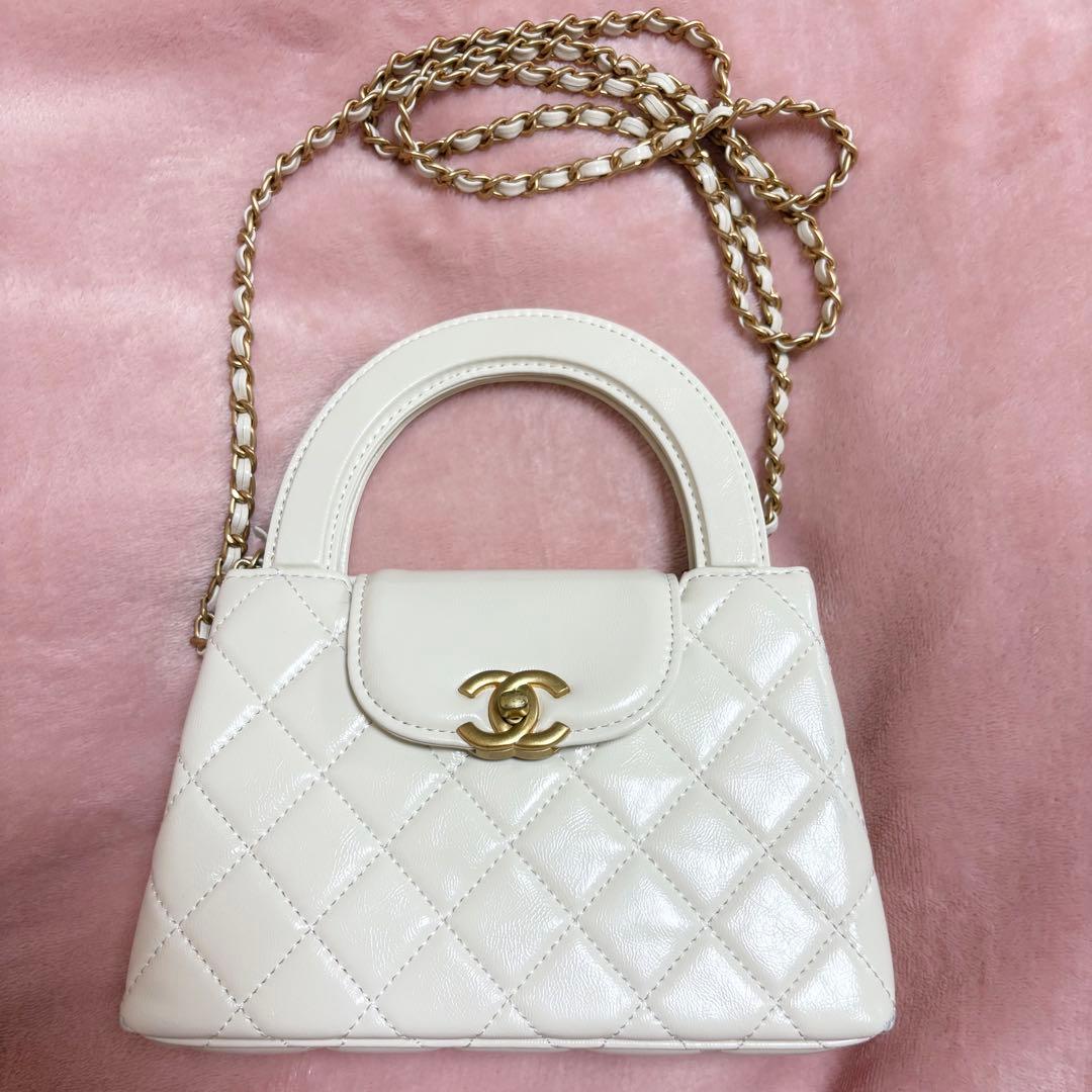 ホワイト 白 CHANEL バッグ