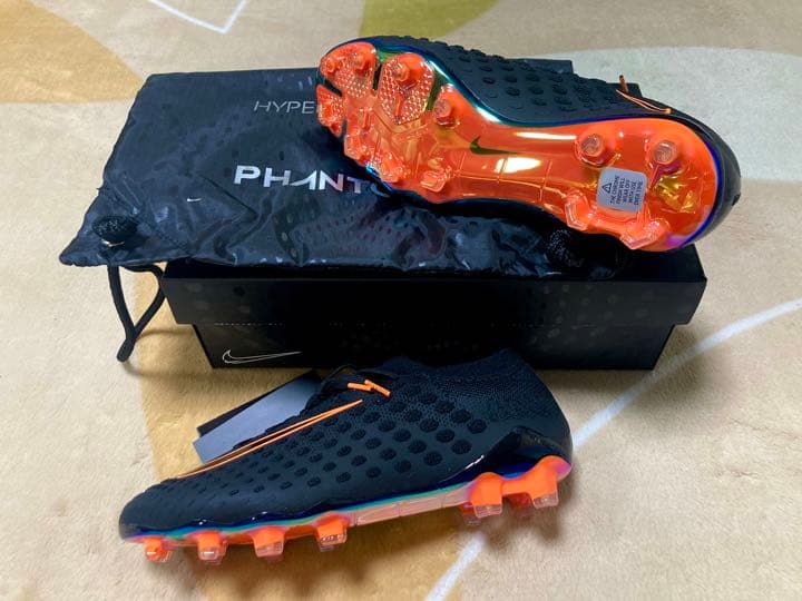 新品 ナイキ ファントム ウルトラ ヴェノム FG 28cm 即日発送！
