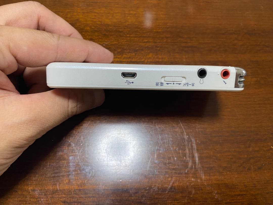 SONY ICZ-R110 ラジオ付きICレコーダー