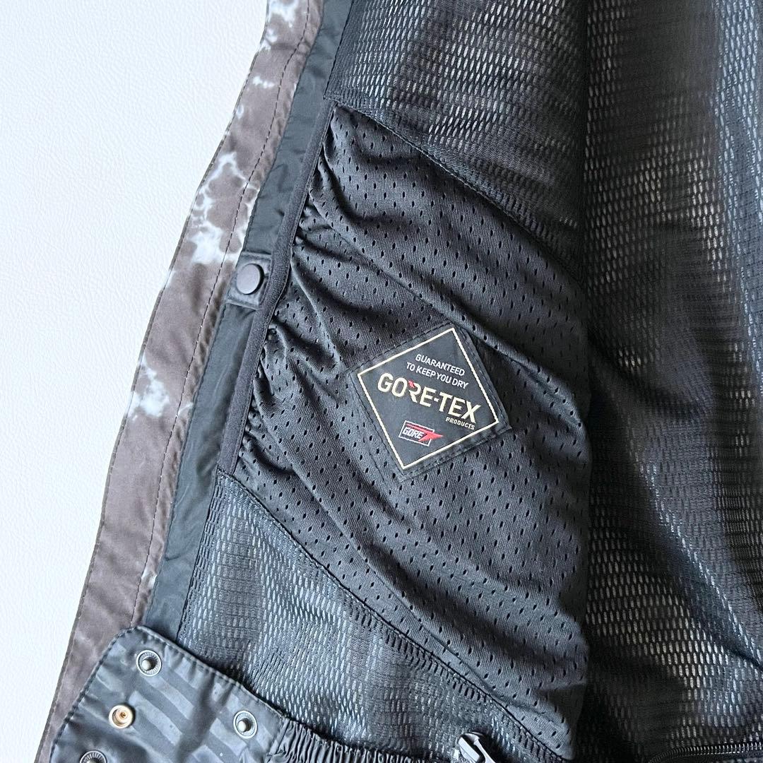 3282 ボルコム　ジャケット ゴアテックス 総柄　黒　青　XS