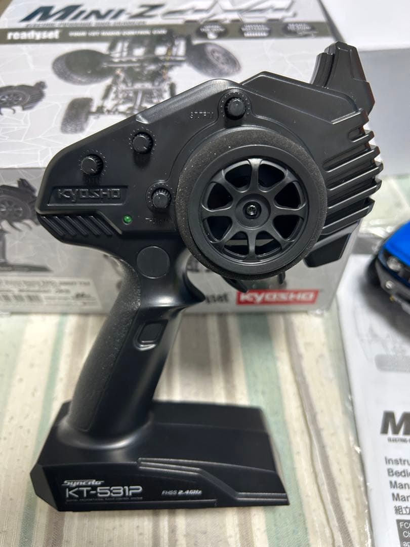 数回使用したのみ、実車で言う新古車なミニッツ4×4・ジムニーシエラ譲ります。