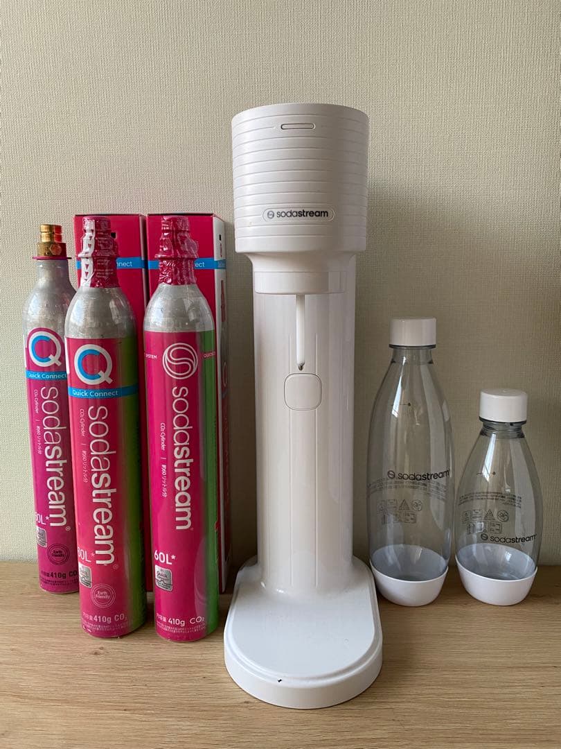 sodastream GAIA 炭酸水メーカー　新品シリンダー2本計3本付き