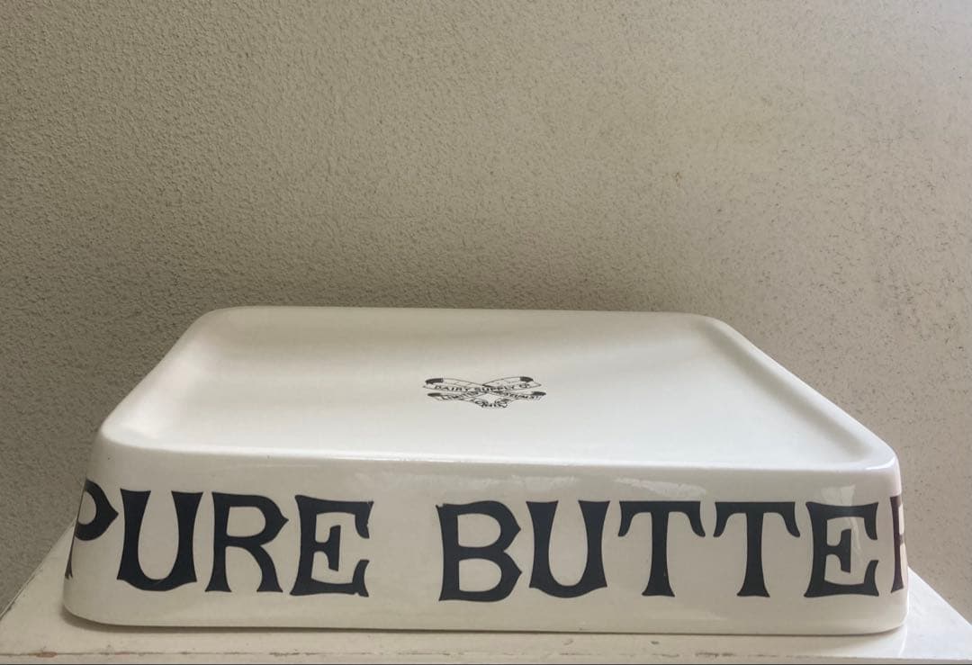 更に値下げ　イギリス　ビンテージ　PURE BUTTER 陶器製　デッドストック