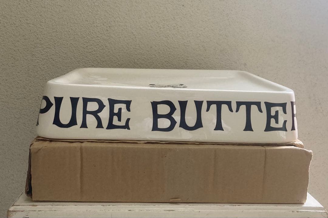 更に値下げ　イギリス　ビンテージ　PURE BUTTER 陶器製　デッドストック