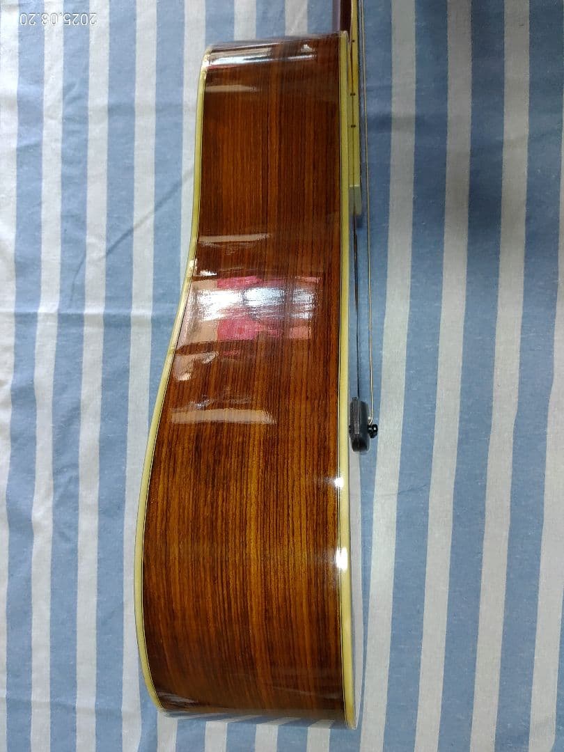 MORRISのドレッドノートタイプ・アコースティックギターW-30日本製美品です