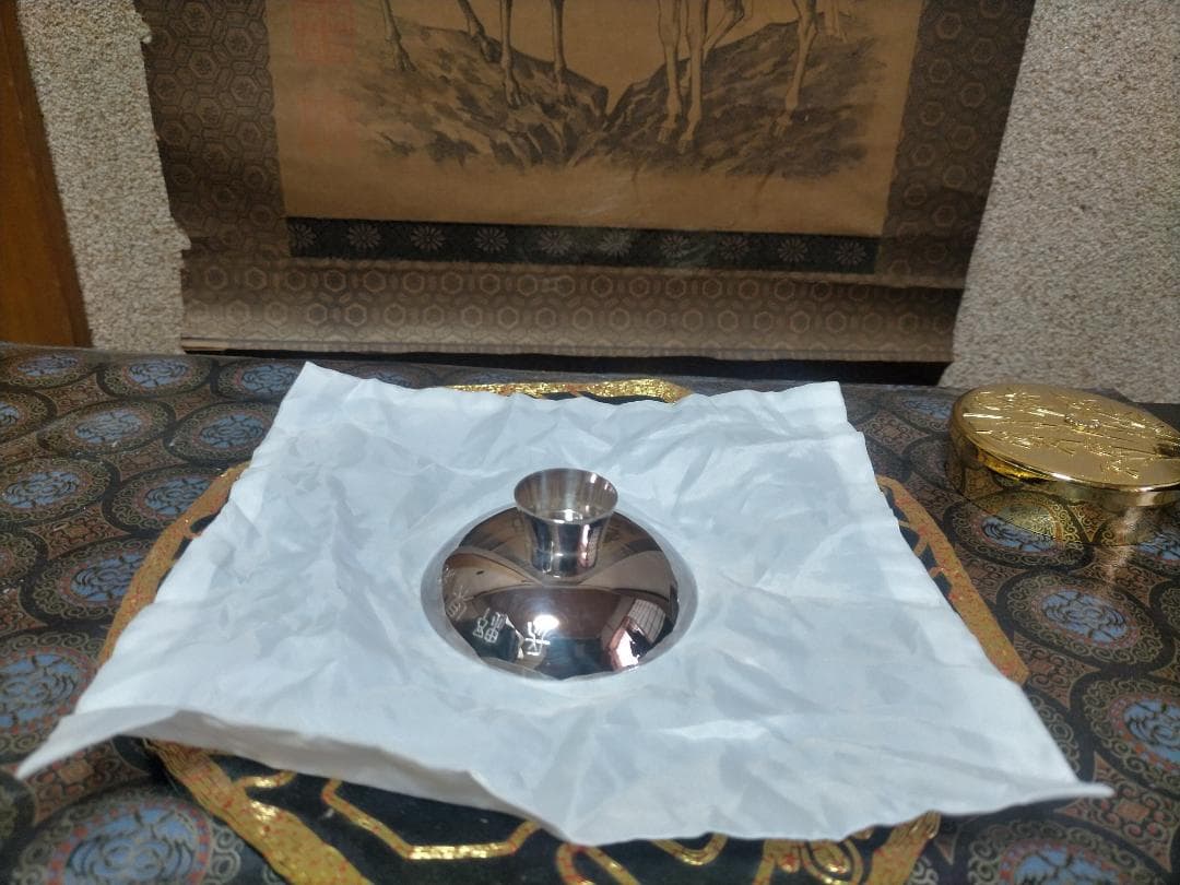 純銀製の聖杯