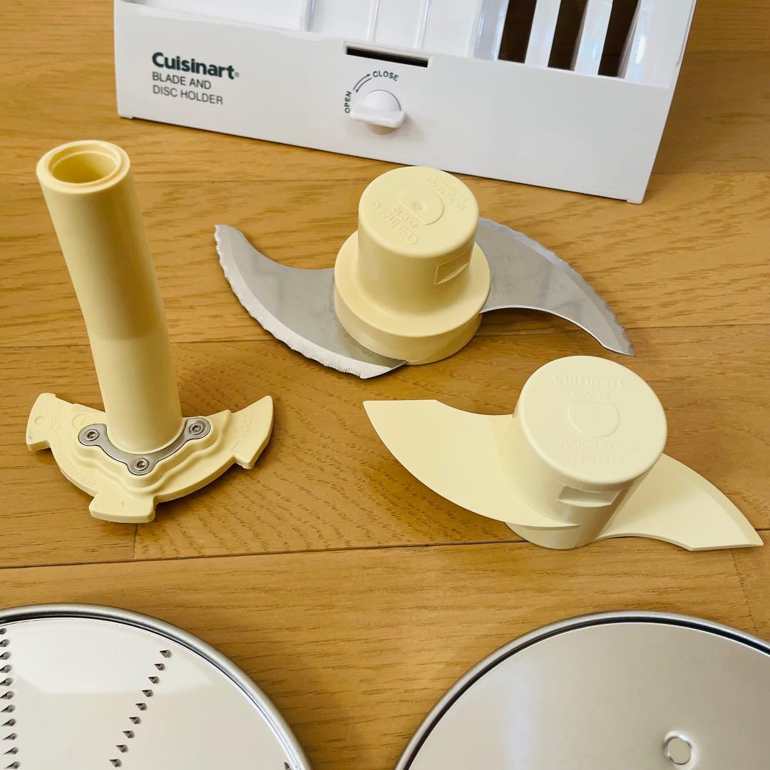 極美品　クイジナート DLC-10PRO フードプロセッサー　24年製　ケース付