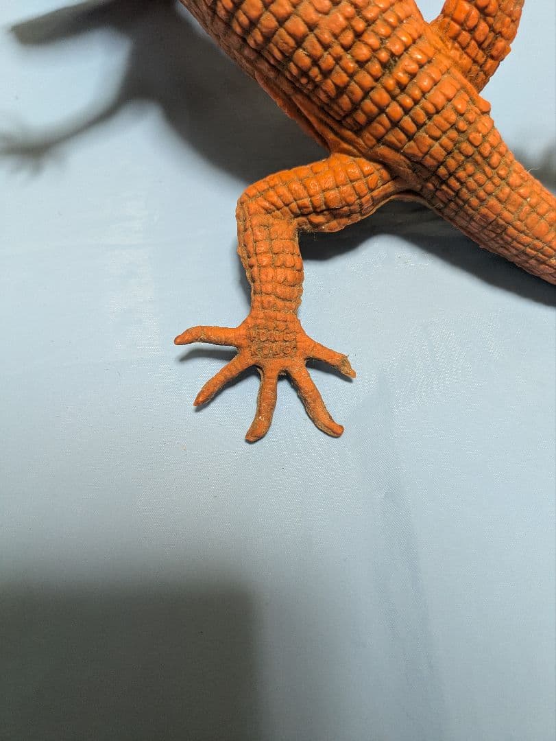 エリマキトカゲ 昔のゴム製フィギュア