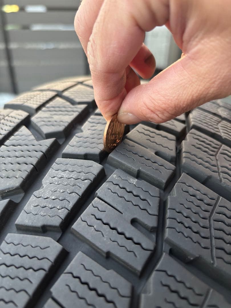 30アルファード　スタッドレス　DUNLOP 225/60R17 ホイールセット