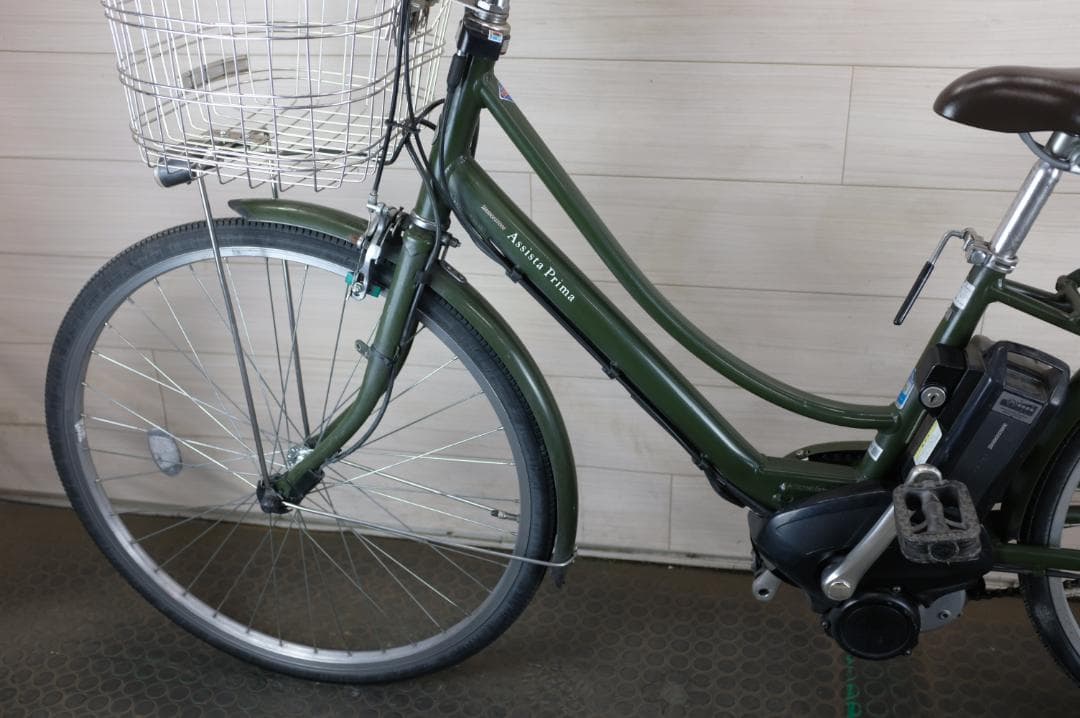 ブリヂストン製　Prima　26インチ3段　8.7Ah（4点灯）充電器あり