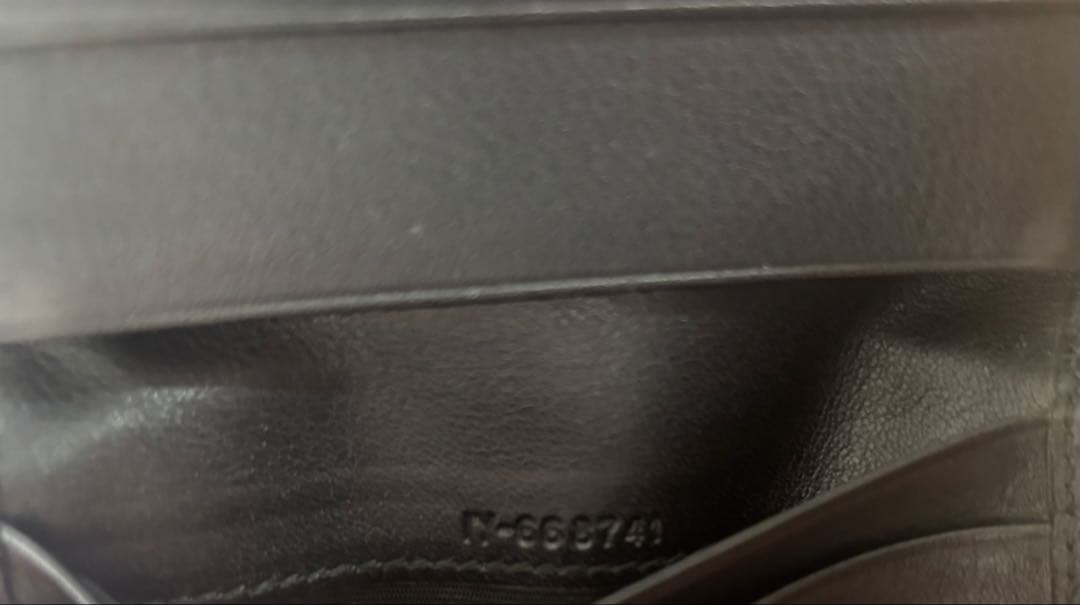 （美品）フェラガモ 名刺入れ 黒