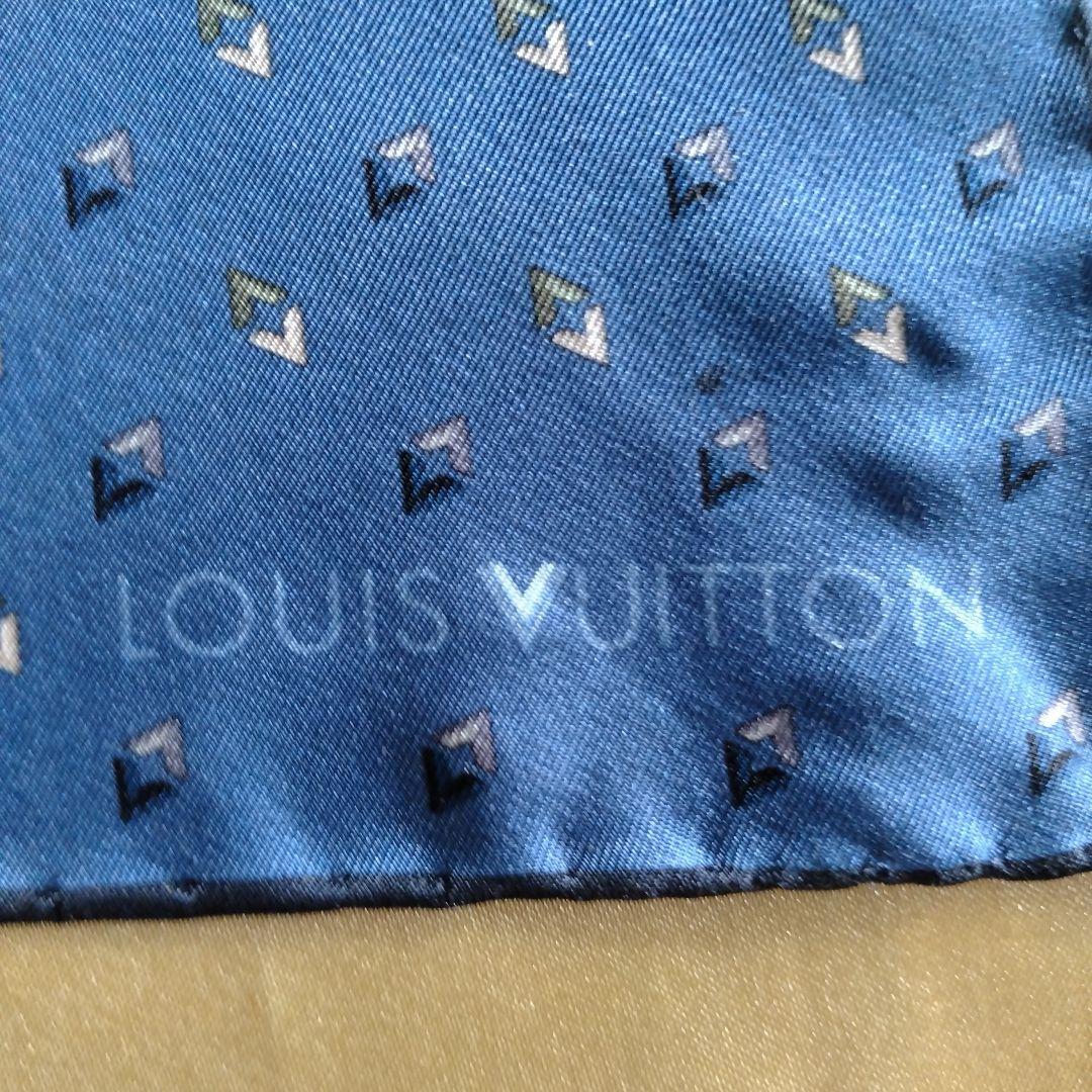 最終値下げルイヴィトン　シルク100%ポケットチーフ