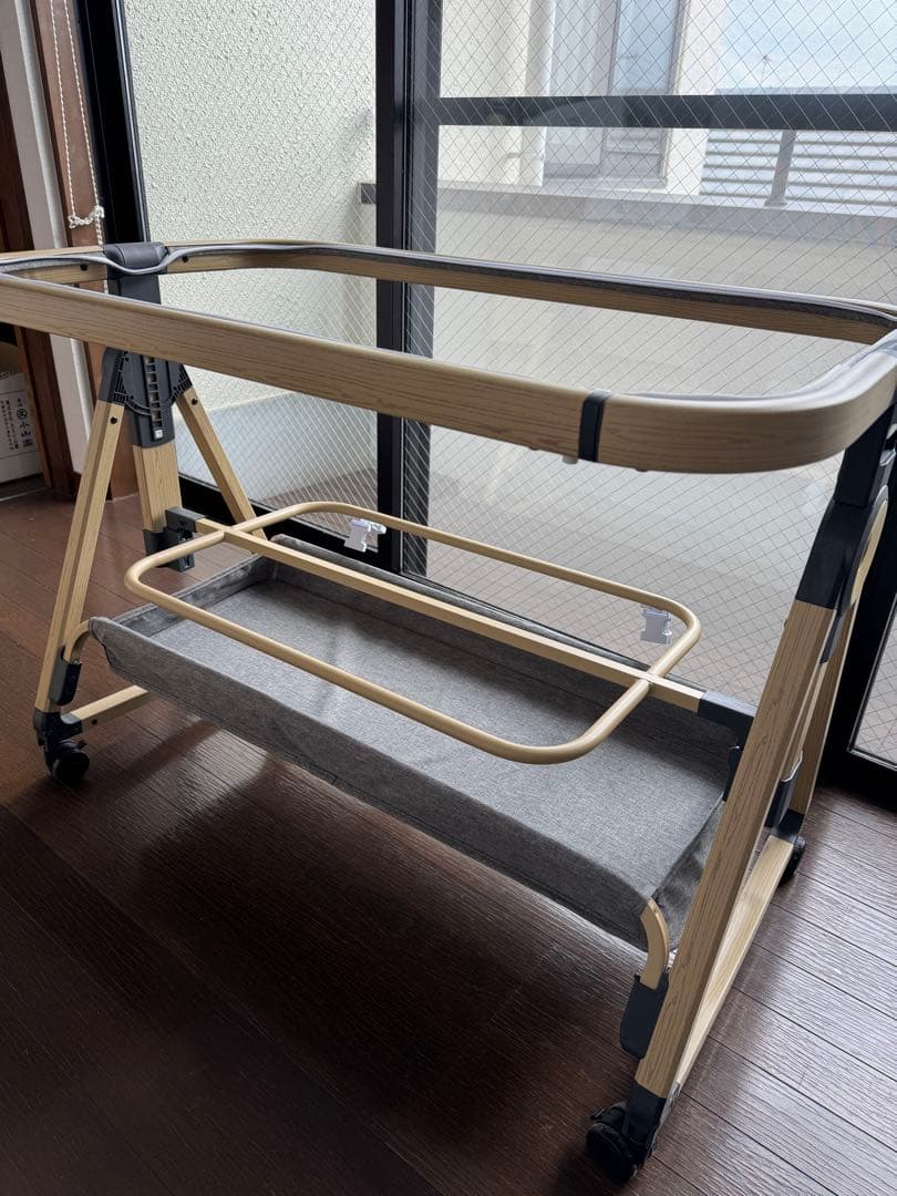 グレー 添い寝ベッド 揺れ機能付き