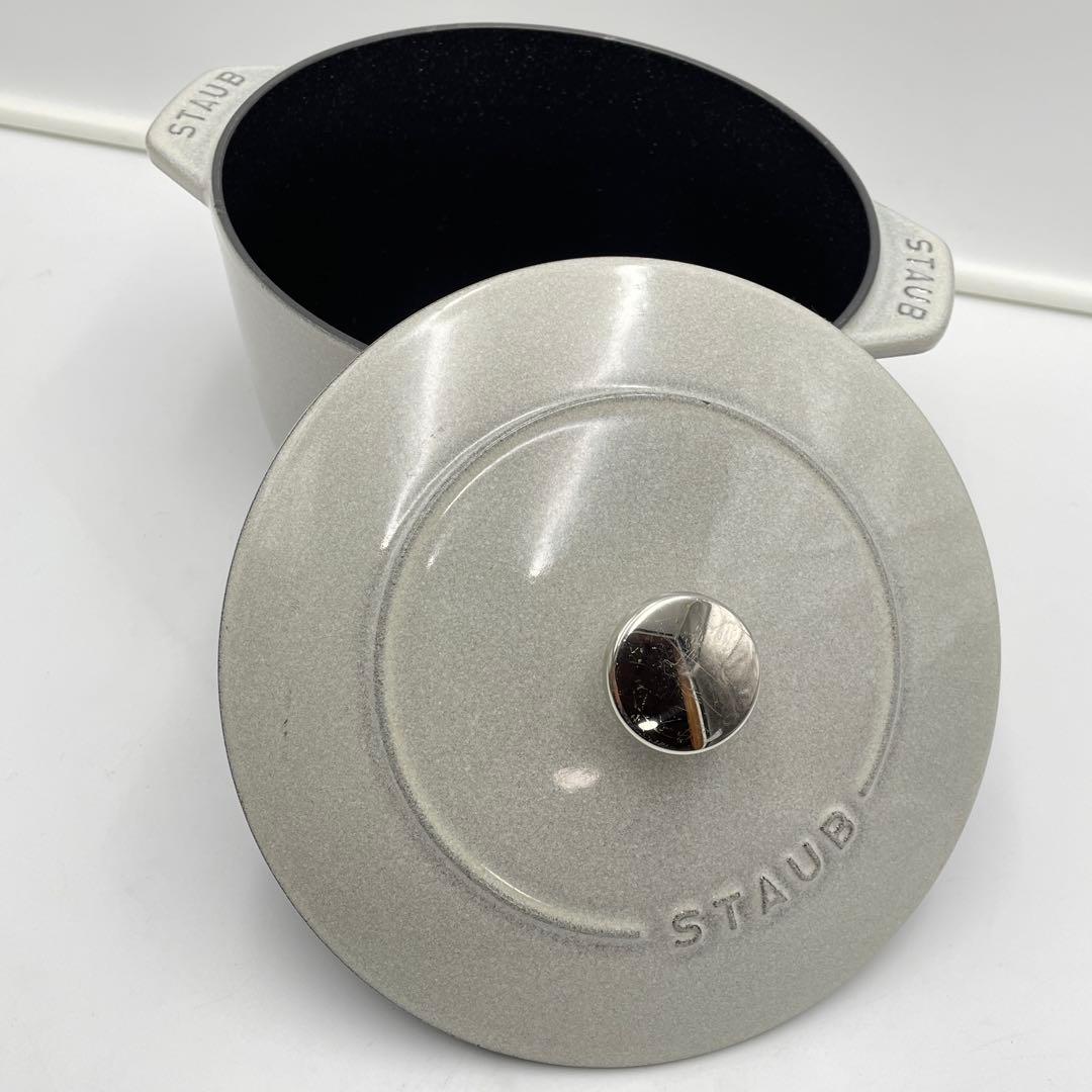 美品　ストウブ ラ・ココット de GOHAN L 20cm グレー系