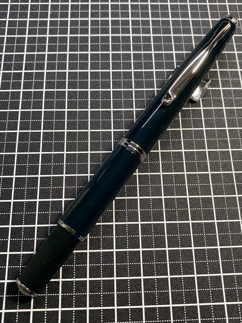 PILOT CAPLESS FERMO DARK-GREEN 万年筆　字幅M