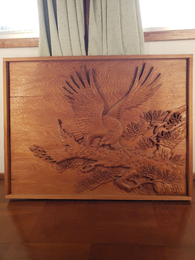 鷹の彫刻【額飾り、壁付け】