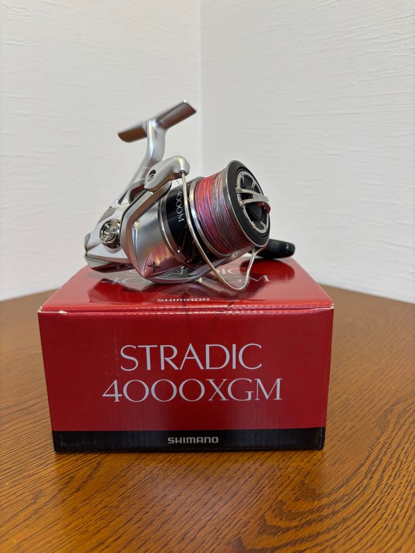 SHIMANO STRADIC 4000XGM スピニングリール