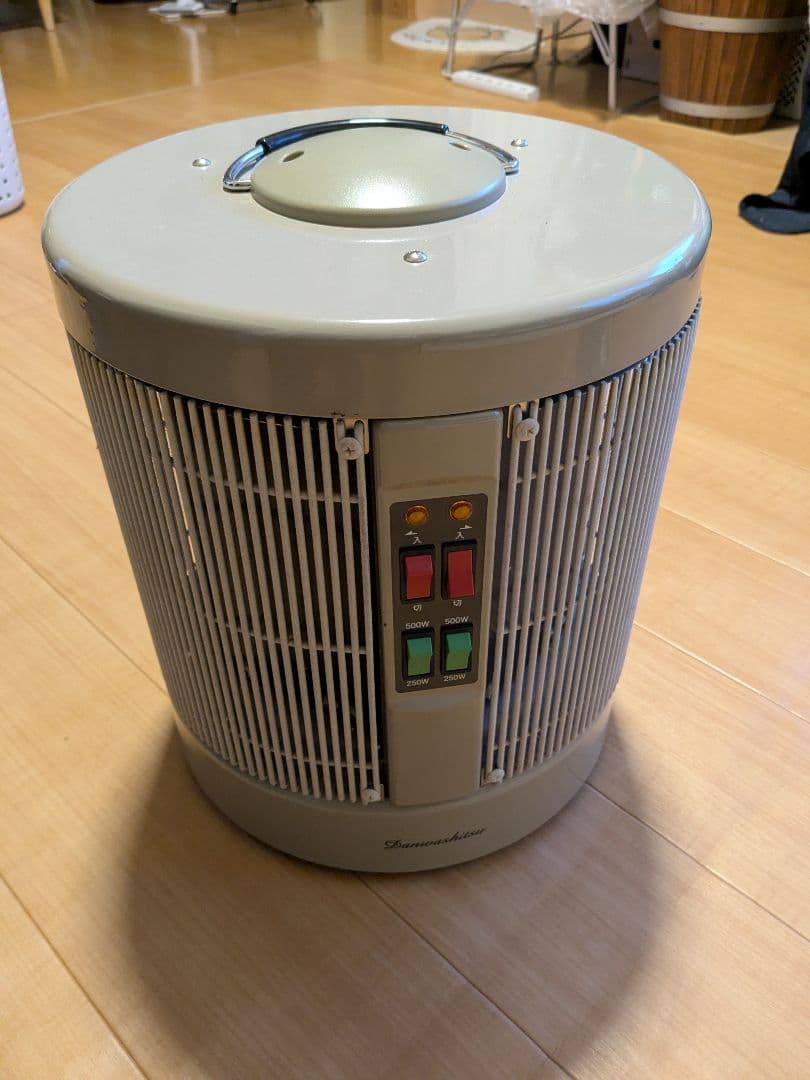 暖話室 1000型HG 株式会社アールシーエス　遠赤外線パネルヒーター