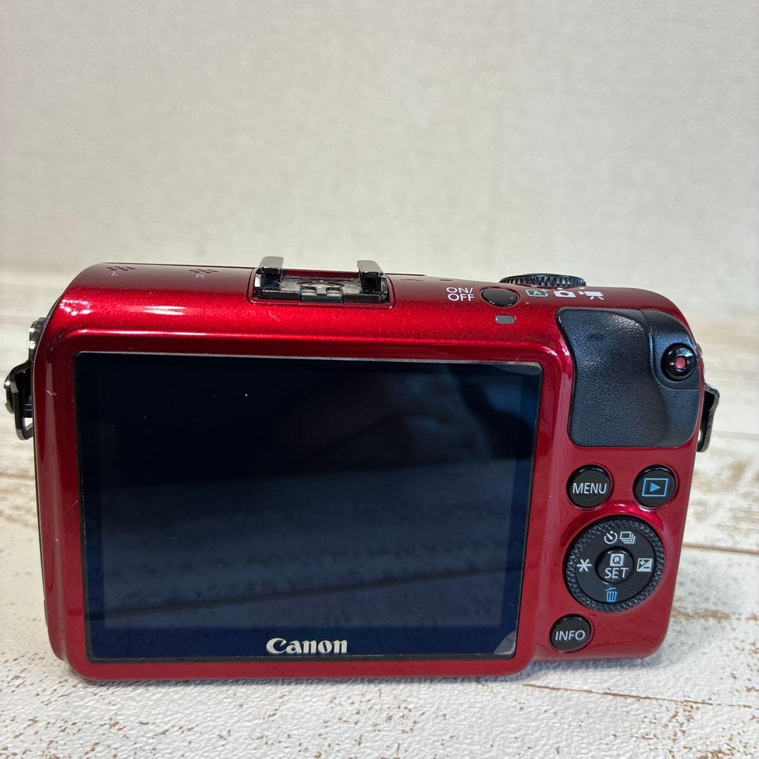 Canon EOS ミラーレスカメラ レッド 2本レンズ付き