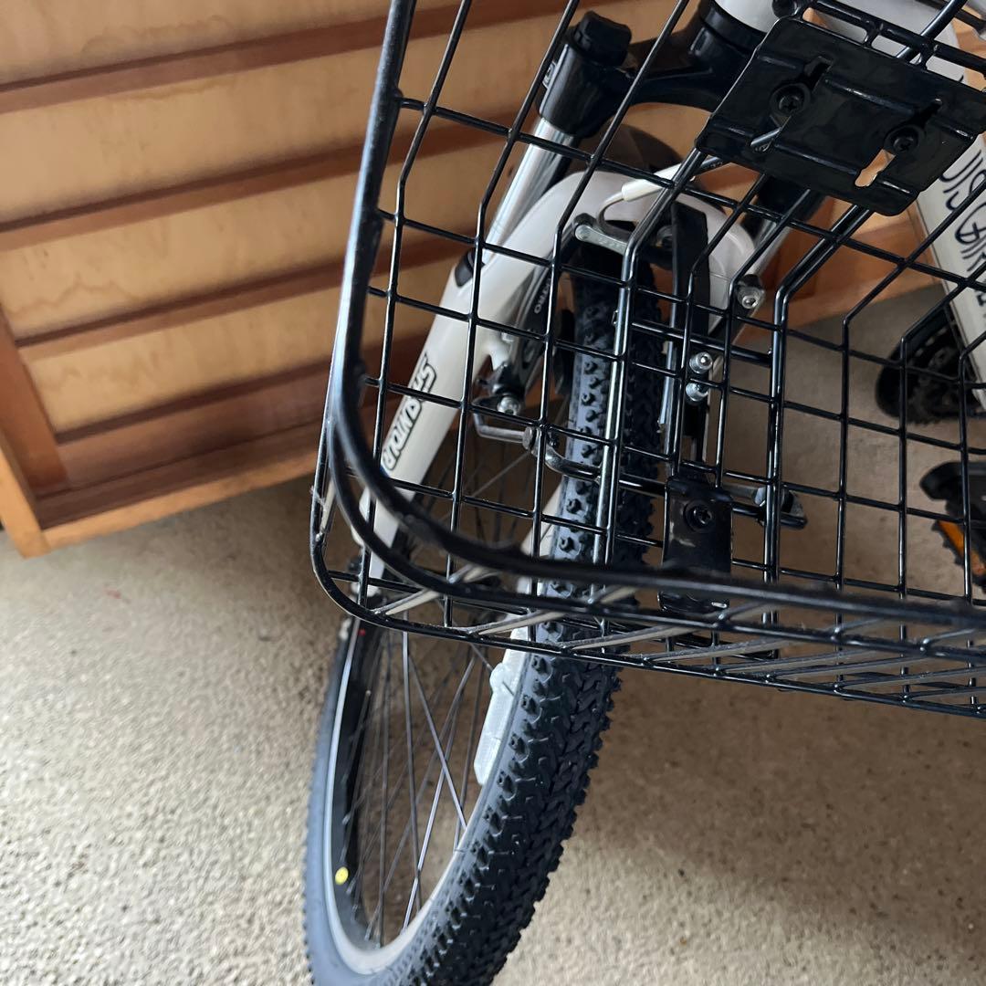 直接引取価格　LOUIS GARNEAU 子供用自転車 ホワイト 前カゴ付き