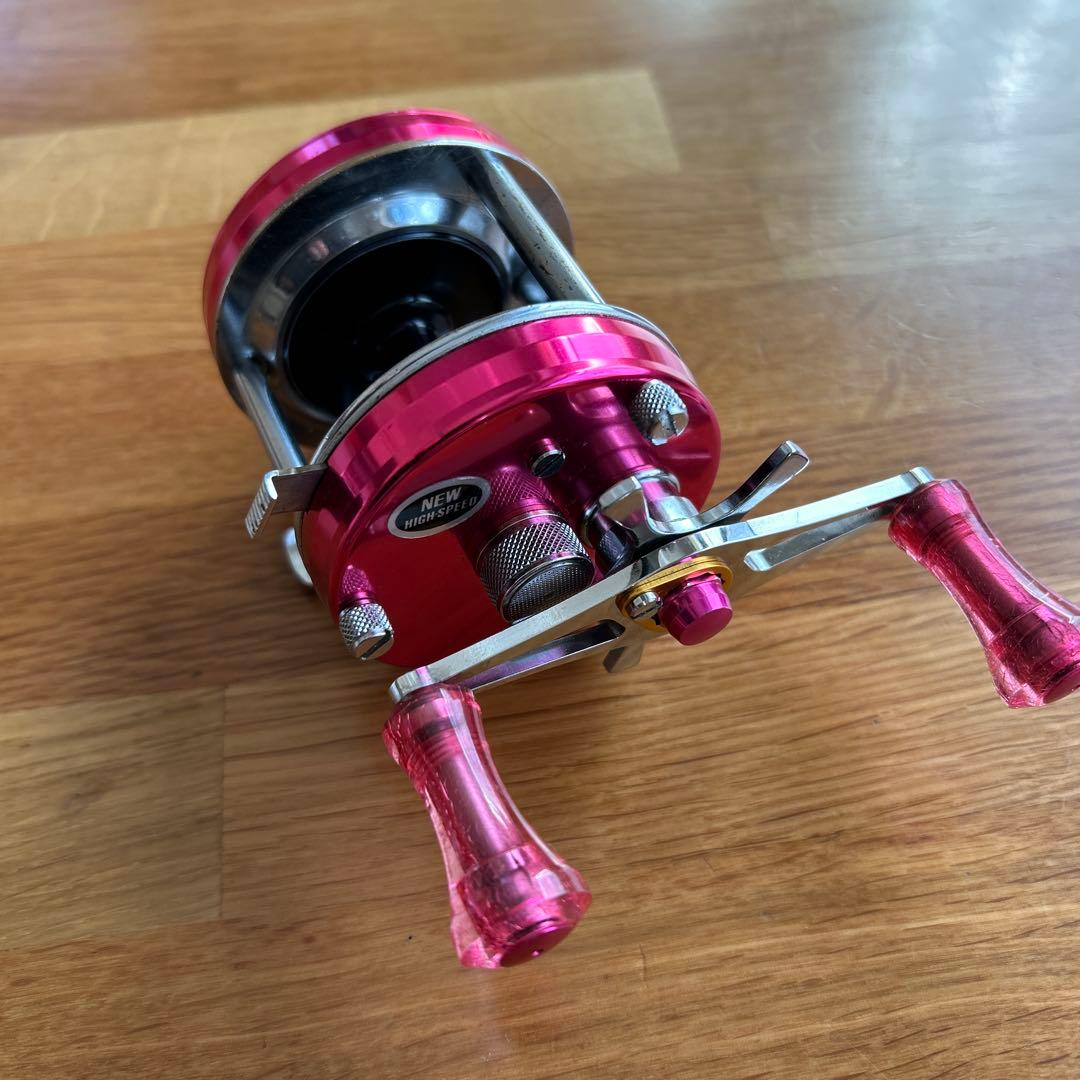 最終値下げ　アブガルシア　5500C ピンク