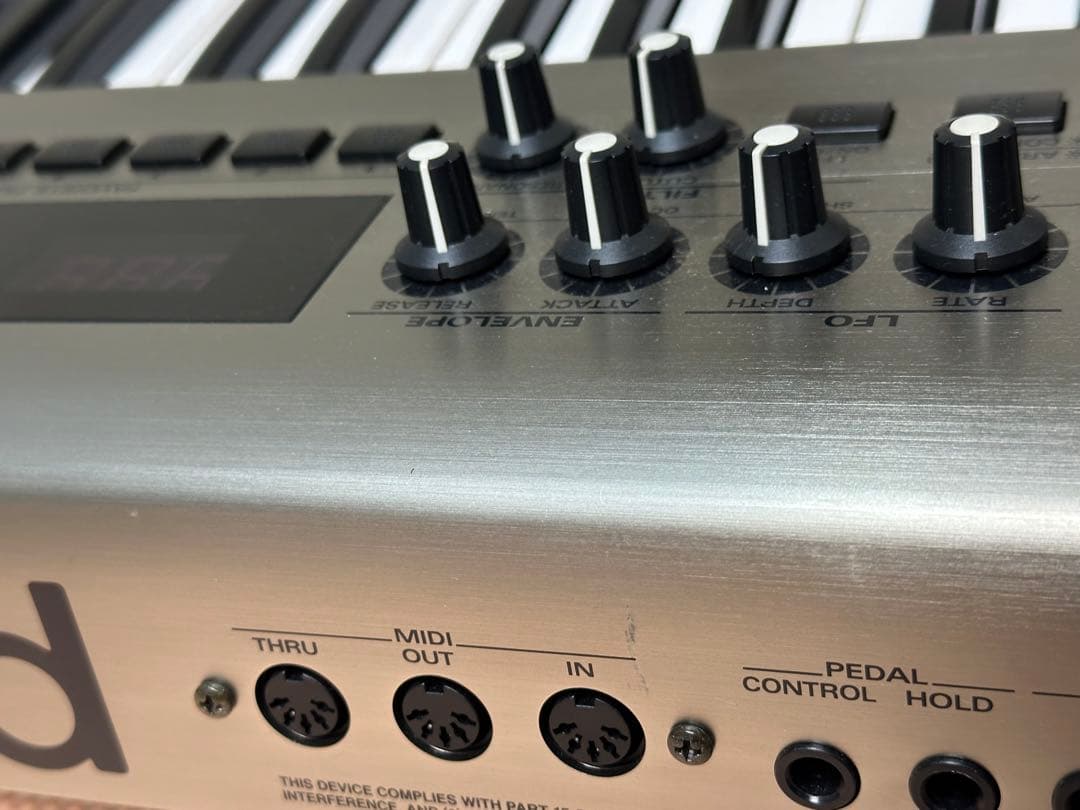 1-2////Roland RS-5 シンセサイザー