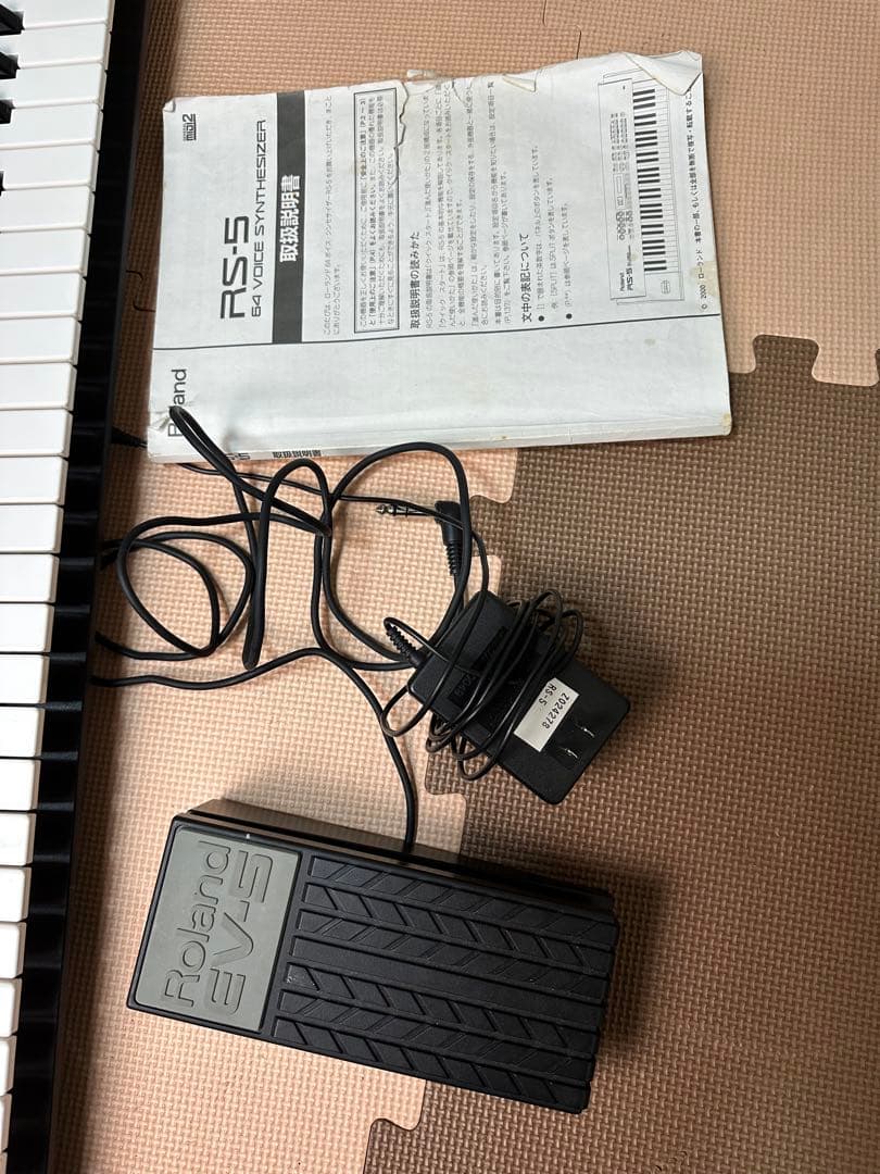 1-2////Roland RS-5 シンセサイザー