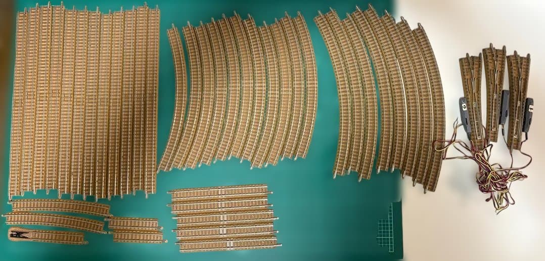 【ジャンク品】Nゲージ旧レールセット＋車両、アクセサリー