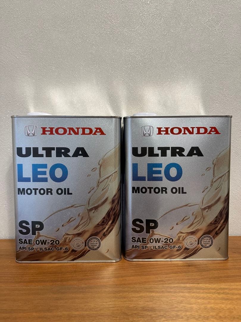 凹み缶 HONDA ULTRA LEO SAE 0W-20 4L×2缶
