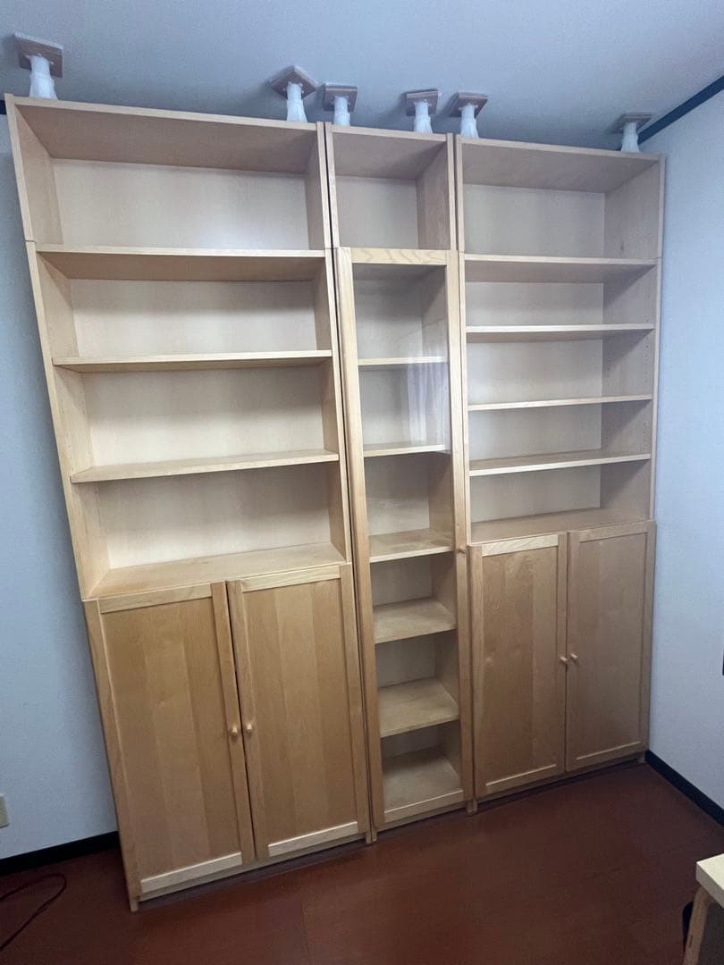 送料無料 イケア BILLY 本棚 扉付き　80×237×30 右ユニット