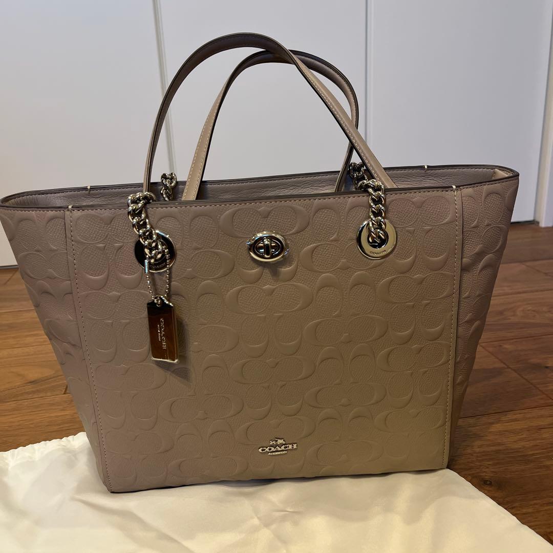 【ハワイで購入】新品COACH エンボス加工 ベージュトートバッグ